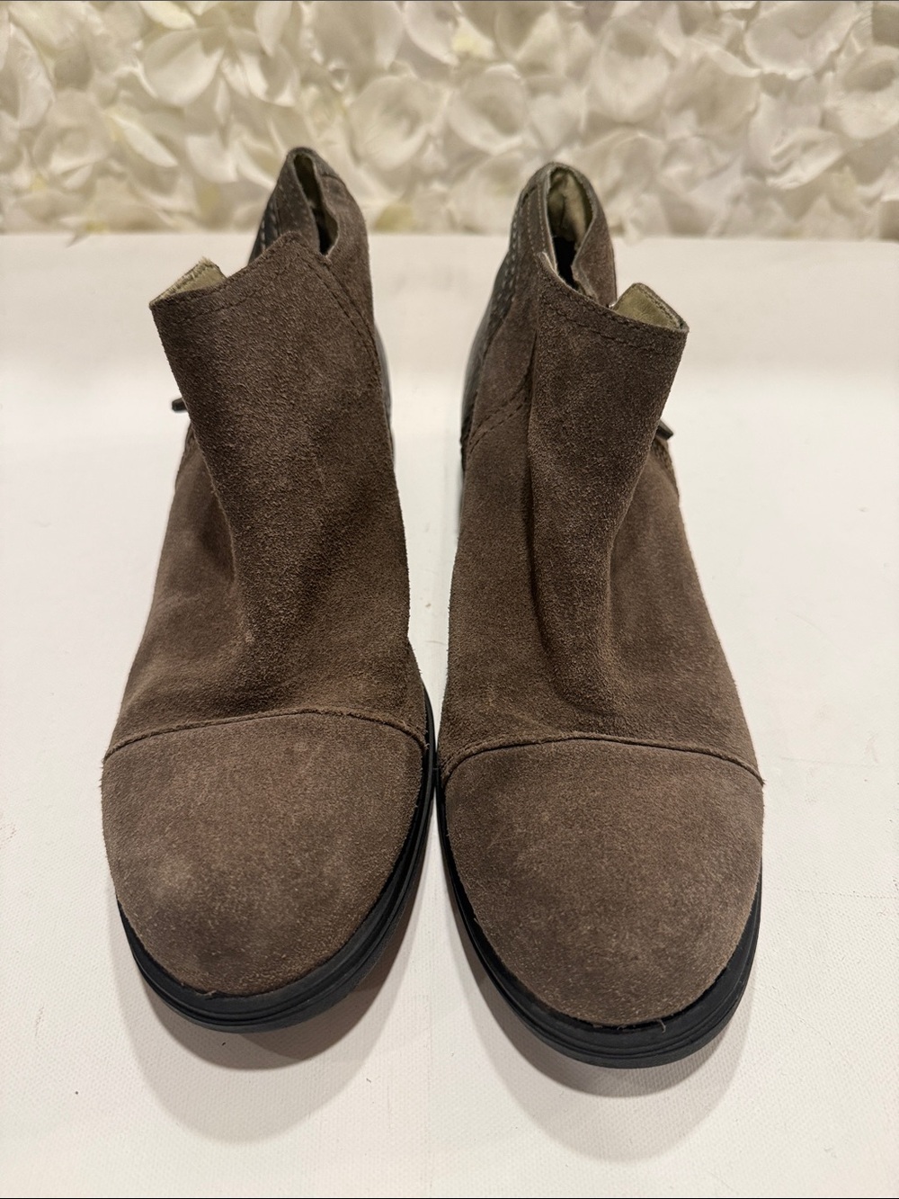 Sorel Men's Taupe Suede Chukka Boots